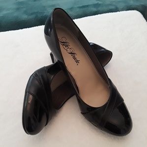 Life Stride pumps
